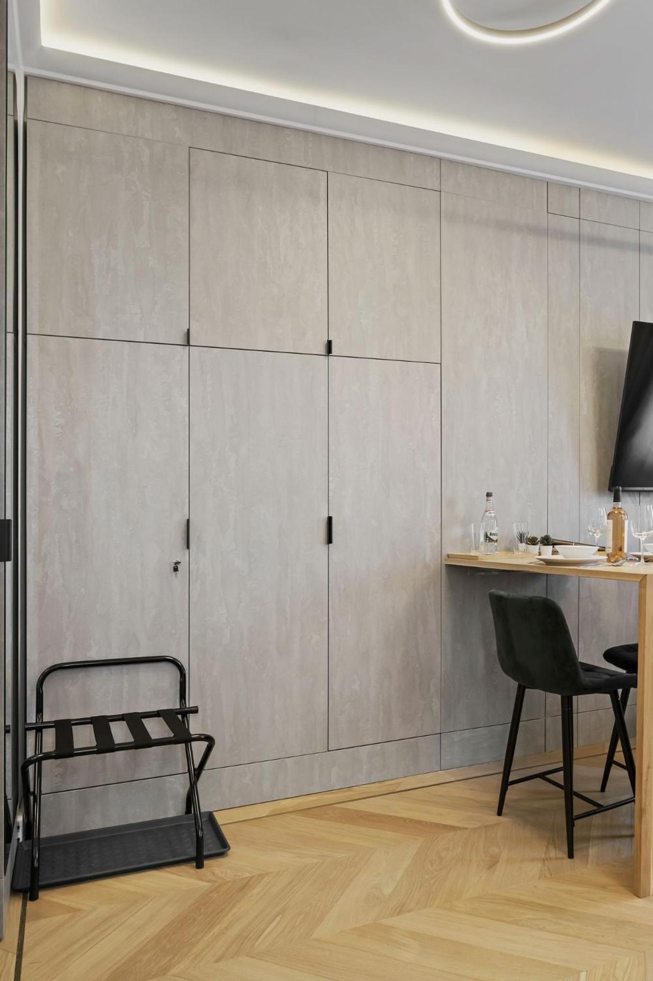 Studio Jungle Breath - City Centre Bucureşti Ngoại thất bức ảnh