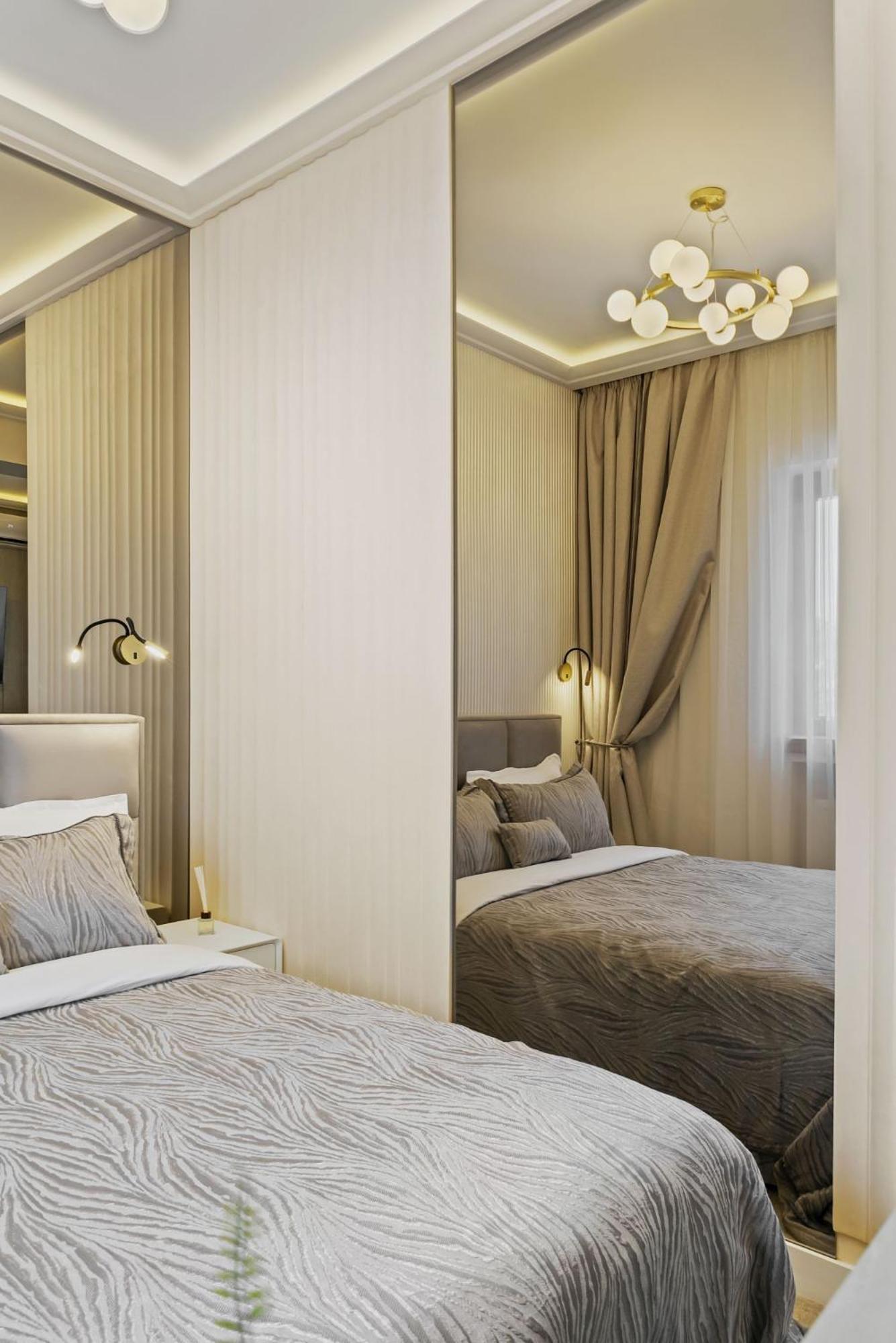 Studio Jungle Breath - City Centre Bucureşti Ngoại thất bức ảnh
