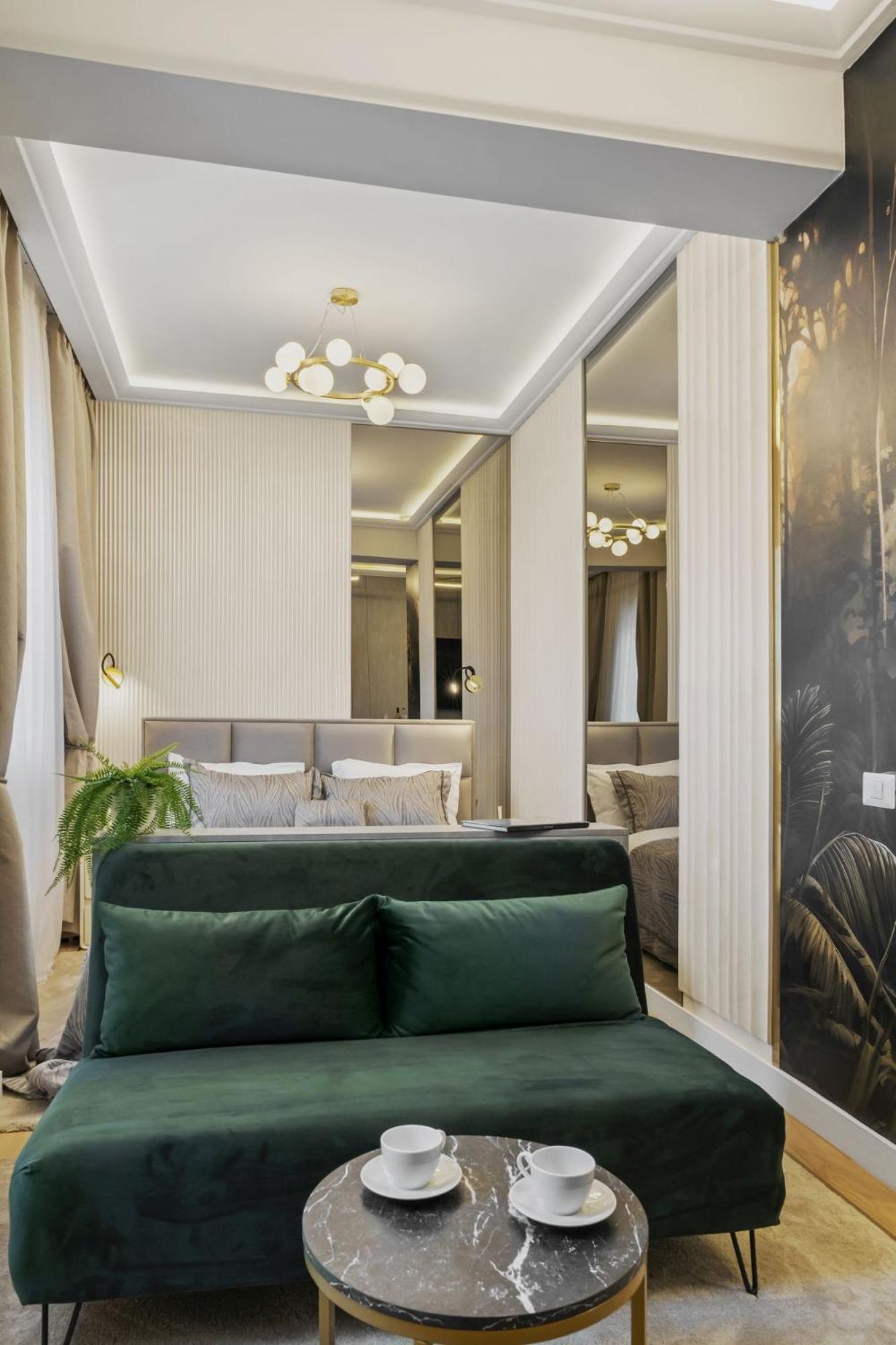 Studio Jungle Breath - City Centre Bucureşti Ngoại thất bức ảnh